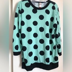 Women’s XL mint with dots sweater.